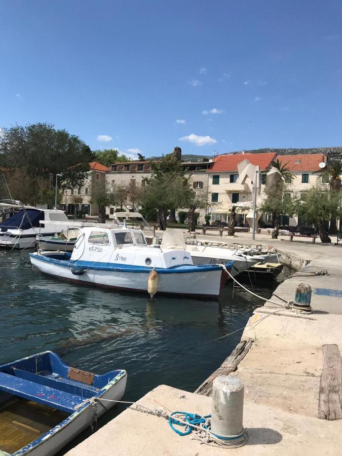 Meerblick Apartamento Kaštela Exterior foto